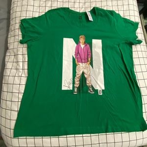 Green Niall Horan one direction T-shirt